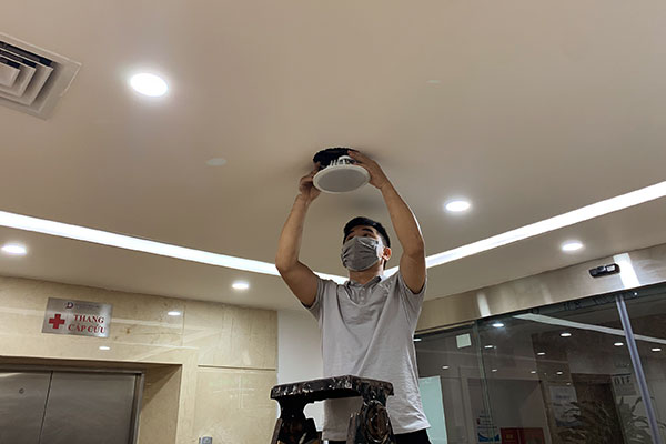 Tiêu chí lựa chọn loa âm trần phòng khám chất lượng